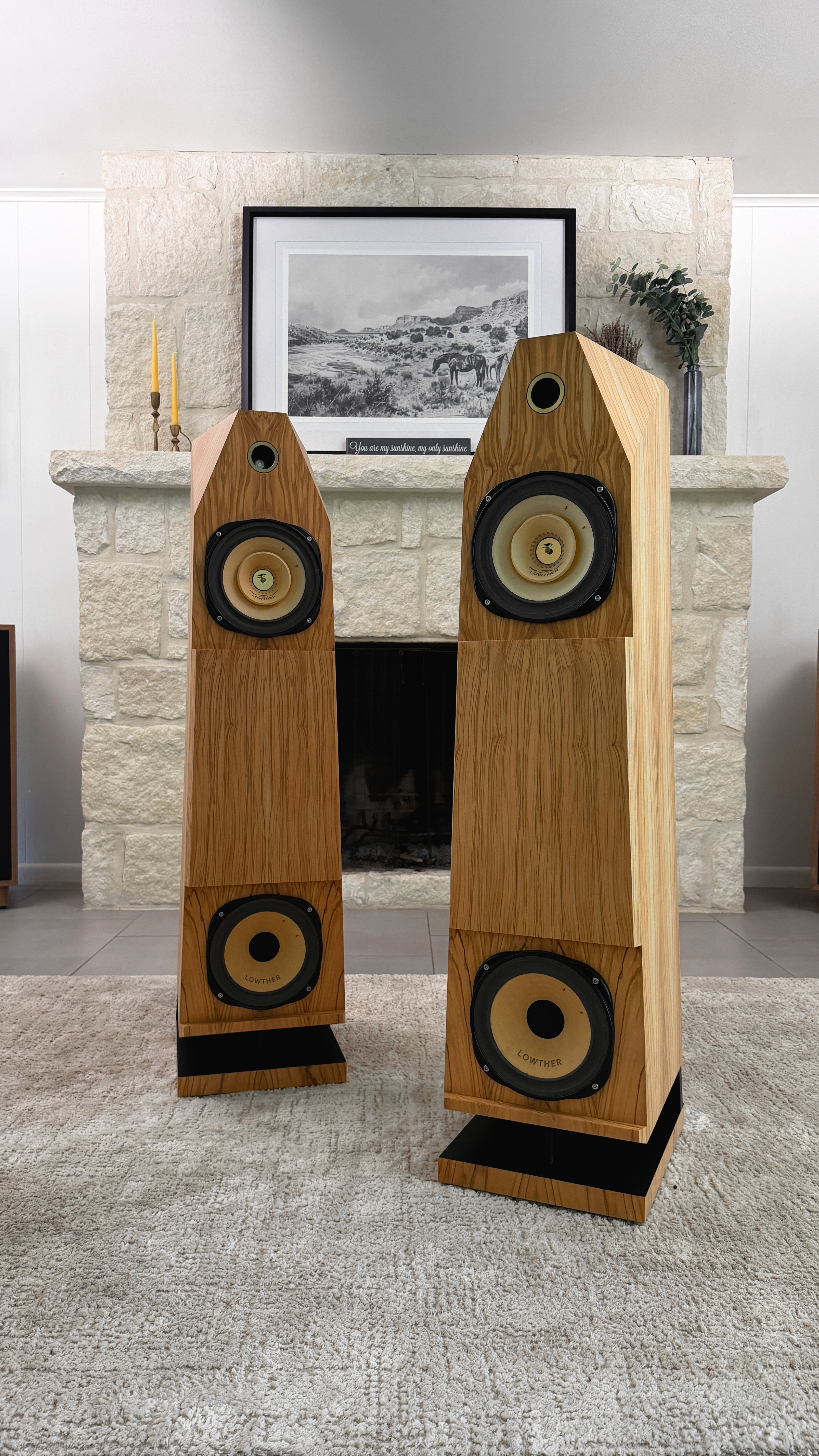 Edilia loudspeaker - Ex-Demo in Olive - Premium Edilia loudspeaker with elegant design and exceptional sound quality